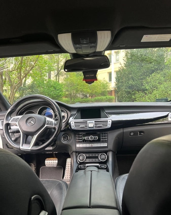Mercedes-Benz CLS cena 86000 przebieg: 235000, rok produkcji 2011 z Warszawa małe 277